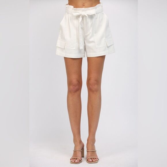 071. WAIST TIE DETAIL WITH BACK POCKETS SHORTS- OFF WHITE - Picture 1 of 9